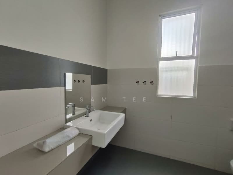 2-storey Terraced House for Rent in Iskandar Puteri (Nusajaya) (Johor) - Sam Tee - Bathroom - PropertyGuru.com.my