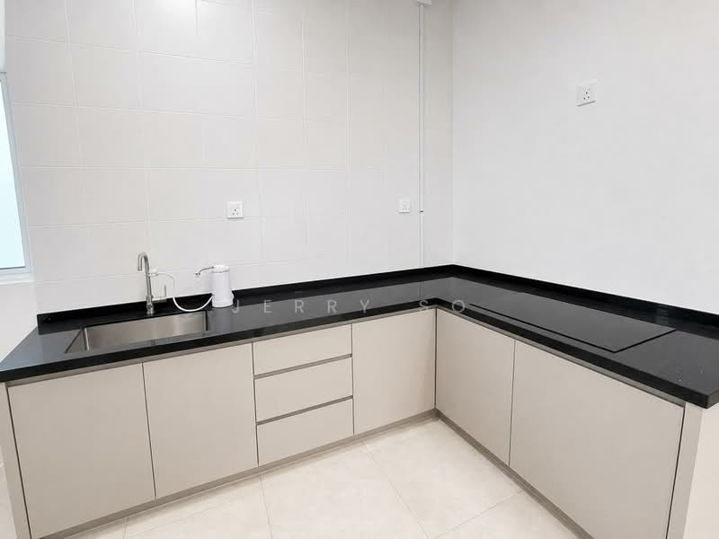 Kondominium untuk Disewa di Lucerne Residences - Jerry So - Kitchen - PropertyGuru.com.my