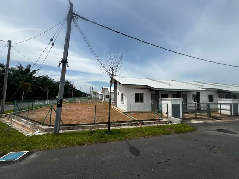 1-storey Terraced House for Rent in Taman Yu (Kuala Selangor) - Dr Shahril Nizam - Exterior - PropertyGuru.com.my