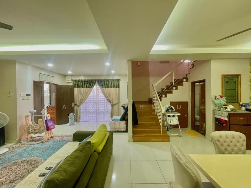 Banglo Pautan untuk Dijual di Bandar Baru Bangi (Selangor) - Azira Ahmad - Living Room - PropertyGuru.com.my