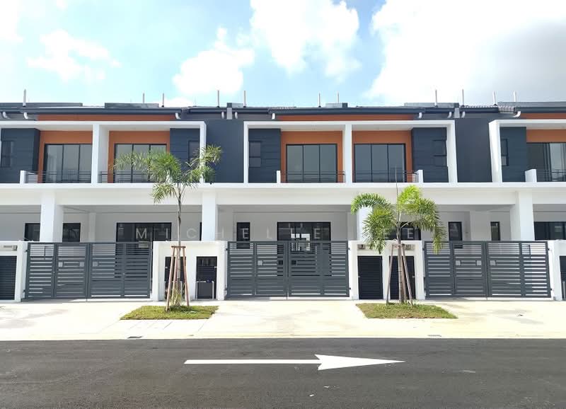 Rumah Teres 2 Tingkat untuk Dijual di Telok Panglima Garang (Selangor) - Michelle Lee - Exterior - PropertyGuru.com.my