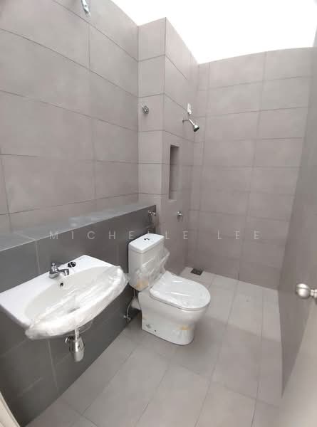 Rumah Teres 2 Tingkat untuk Dijual di Telok Panglima Garang (Selangor) - Michelle Lee - Bathroom - PropertyGuru.com.my
