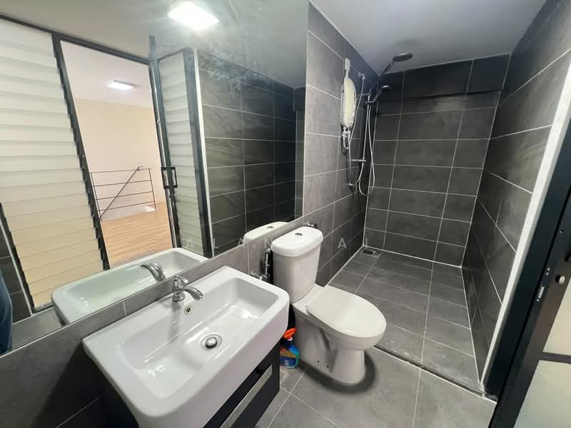 Condominium for Rent at Empire Damansara (Empire SOHO 2) - Alan Tai - Bathroom - PropertyGuru.com.my