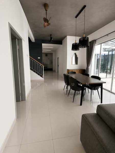Rumah Berkembar untuk Dijual di Bandar Seri Coalfields (Ijok) - Kenny Kuan - Corridor - PropertyGuru.com.my