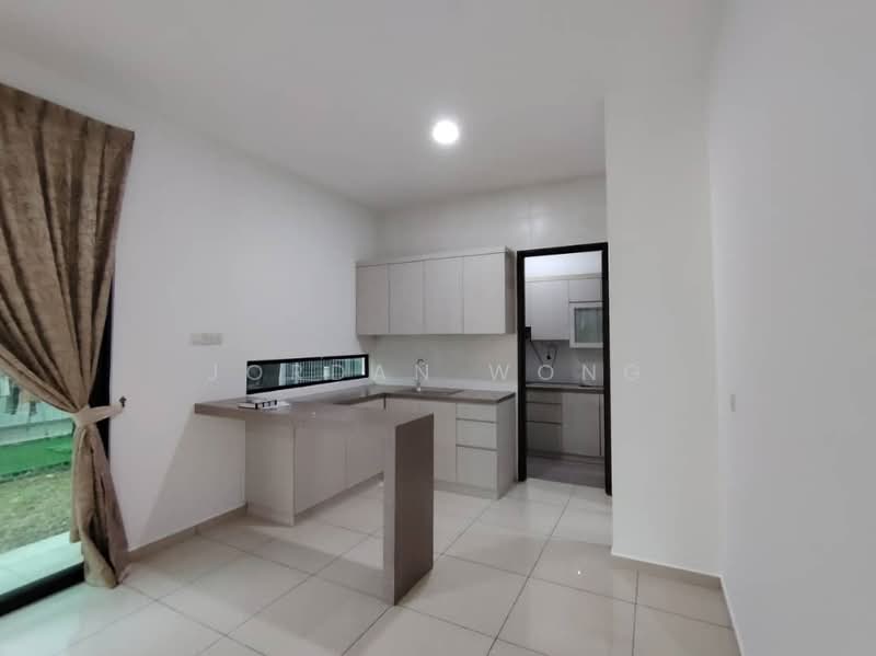 Rumah Teres 2 Tingkat untuk Disewa di Senibong (Permas Jaya) - Jordan Wong - Kitchen - PropertyGuru.com.my