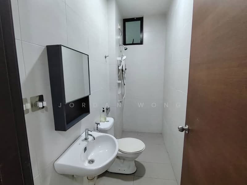 Rumah Teres 2 Tingkat untuk Disewa di Senibong (Permas Jaya) - Jordan Wong - Bathroom - PropertyGuru.com.my