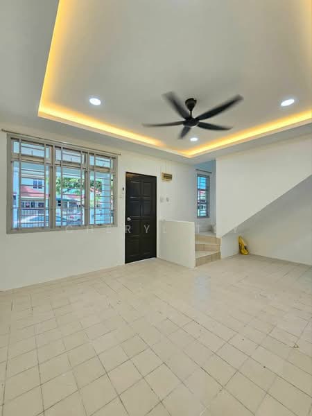 Rumah Teres 2 Tingkat untuk Dijual di Taman Setia Indah (Tebrau) - Cheryl Tey - Living Room - PropertyGuru.com.my