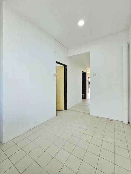 Rumah Teres 2 Tingkat untuk Dijual di Taman Setia Indah (Tebrau) - Cheryl Tey - Interior - PropertyGuru.com.my