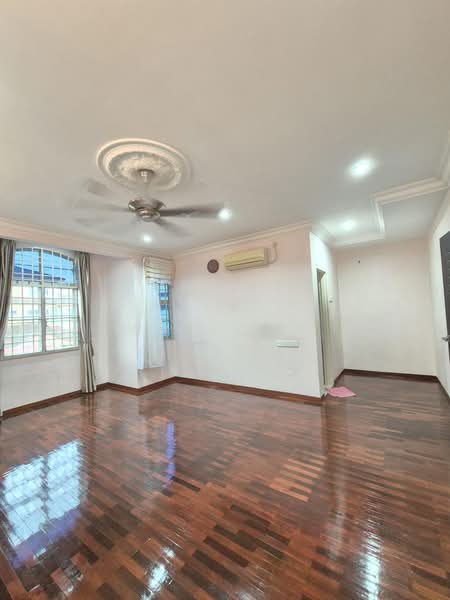 Rumah Teres 2.5 Tingkat untuk Dijual di Bandar Laguna Merbok (Sungai Petani) - YY Koay - Living Room - PropertyGuru.com.my