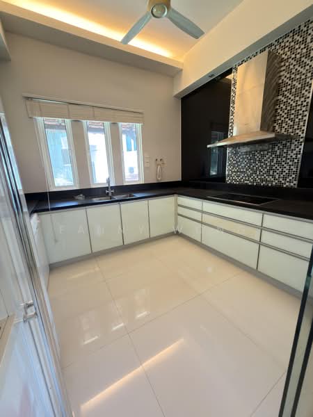 Bungalow for Rent in Batu Ferringhi (Penang) - Fanny Wong - Kitchen - PropertyGuru.com.my