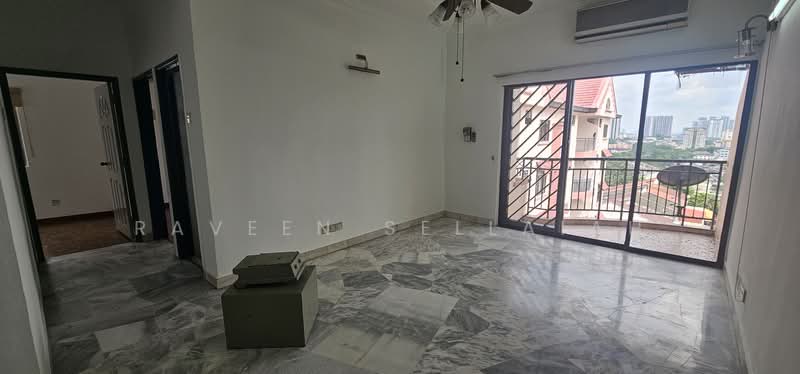 Kondominium untuk Dijual di Bukit Gembira Condominium - Raveen Sellaiah - Balcony - PropertyGuru.com.my