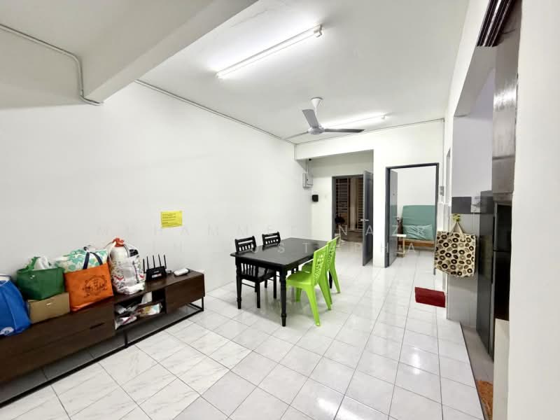 Apartment for Sale at Villa Tropika - Muhammed Nazri bin Mustapha - Living Room - PropertyGuru.com.my