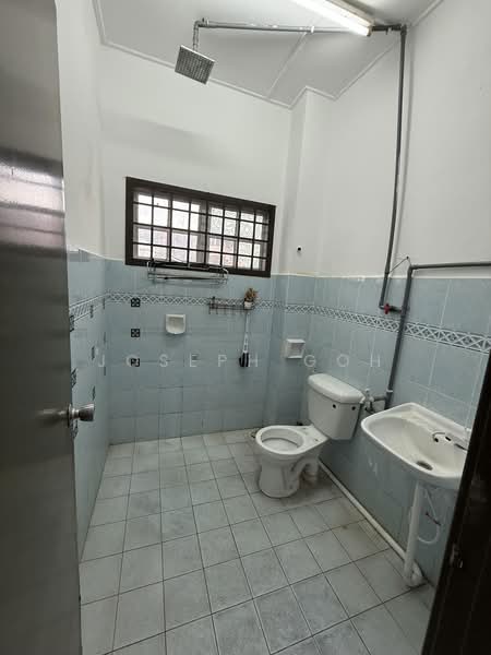 Rumah Teres 2 Tingkat untuk Disewa di Johor Bahru (Johor) - Joseph Goh - Bathroom - PropertyGuru.com.my