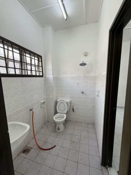 2-storey Terraced House for Rent in Johor Bahru (Johor) - Joseph Goh - Bathroom - PropertyGuru.com.my