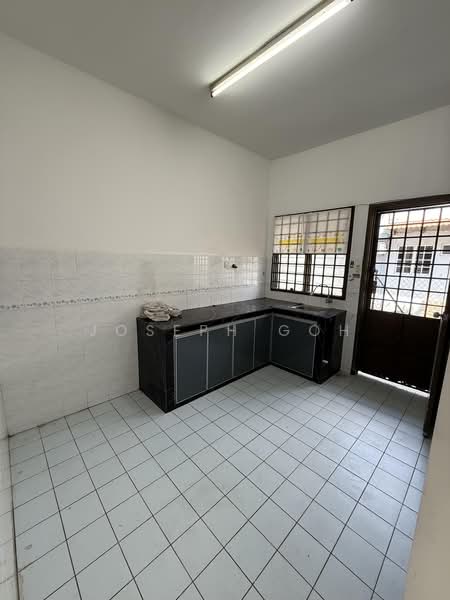 2-storey Terraced House for Rent in Johor Bahru (Johor) - Joseph Goh - Kitchen - PropertyGuru.com.my