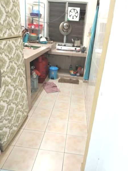 Pangsapuri untuk Dijual di Pangsapuri Putra Raya - Brandon Yee - Kitchen - PropertyGuru.com.my
