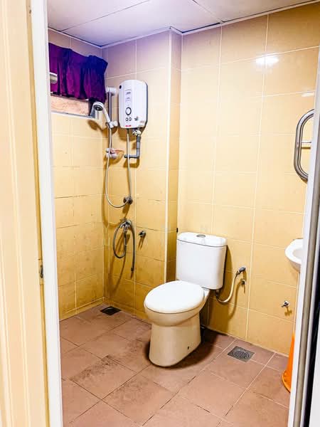 Condominium for Sale at Astana Putra - Yasmin Sulaiman - Bathroom - PropertyGuru.com.my