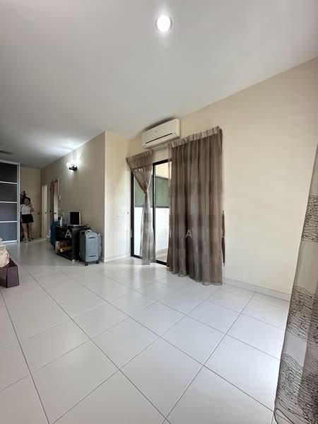 Rumah Teres 2.5 Tingkat untuk Dijual di Setia Pearl Island (Bayan Lepas) - Jacyntha Lee - PropertyGuru.com.my