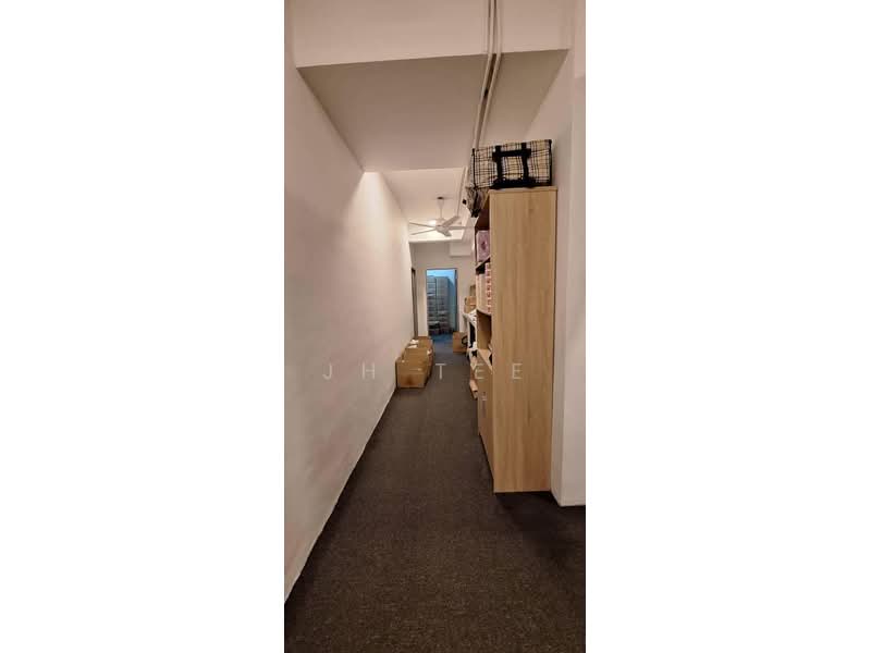 Office for Rent in Bandar Damansara Perdana (Damansara Perdana) - JH Tee - Corridor - PropertyGuru.com.my