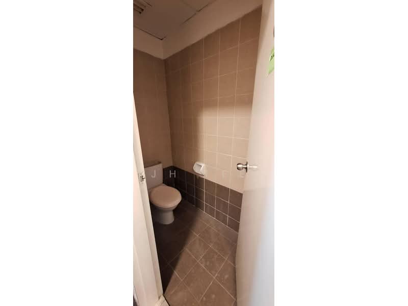 Office for Rent in Bandar Damansara Perdana (Damansara Perdana) - JH Tee - Bathroom - PropertyGuru.com.my