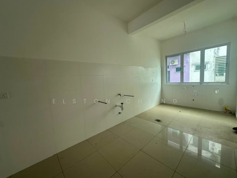 2-storey Terraced House for Sale in Kluang (Johor) - Elston Chong - Kitchen - PropertyGuru.com.my