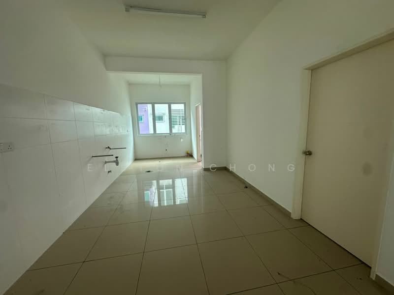 2-storey Terraced House for Sale in Kluang (Johor) - Elston Chong - Kitchen - PropertyGuru.com.my