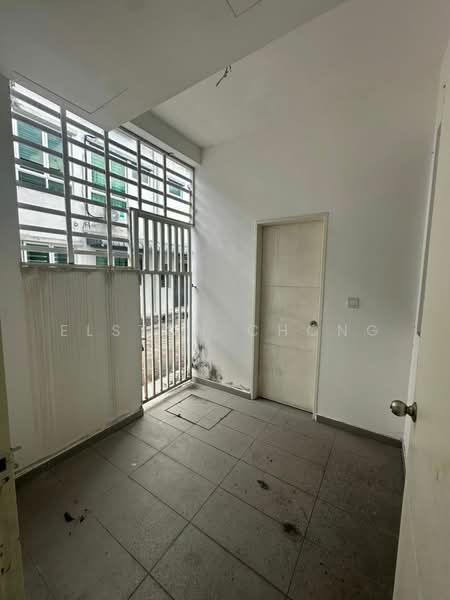 2-storey Terraced House for Sale in Kluang (Johor) - Elston Chong - Entrance - PropertyGuru.com.my