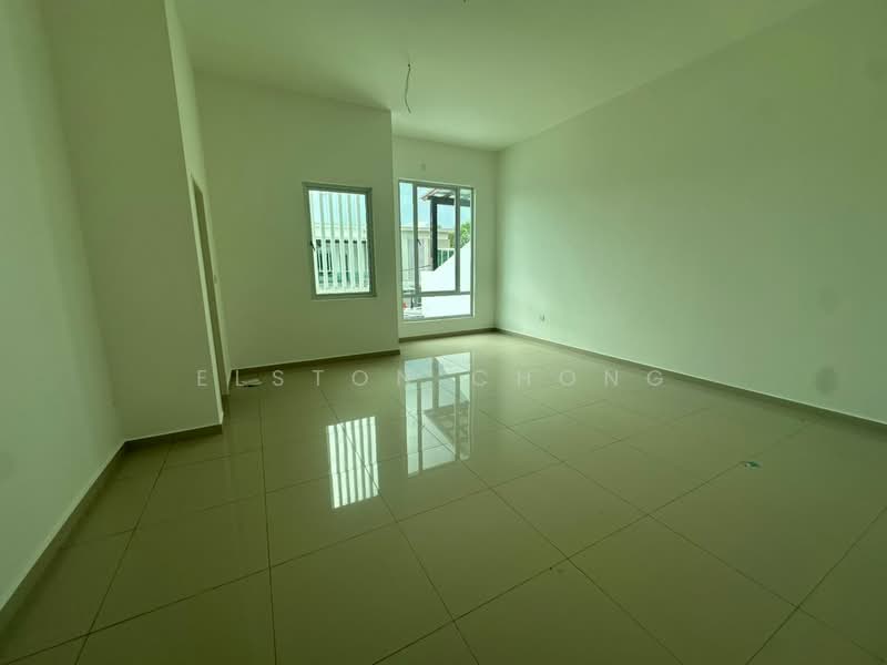 2-storey Terraced House for Sale in Kluang (Johor) - Elston Chong - Living Room - PropertyGuru.com.my