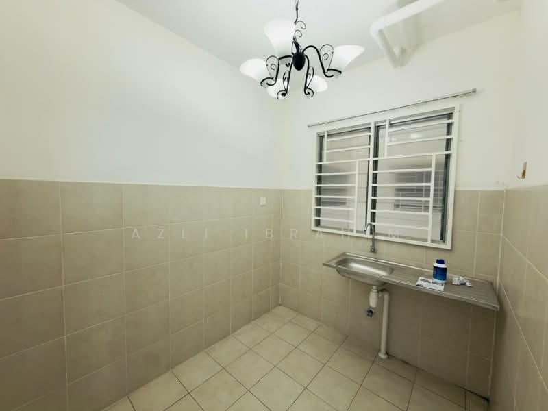 Kondominium untuk Dijual di D'Kristal Apartment (Pangsapuri D'Kristal) - Azli Ibrahim - Kitchen - PropertyGuru.com.my