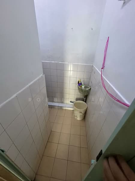 Rumah Flat untuk Dijual di Flat Taman Perling - Robbie Tan - PropertyGuru.com.my
