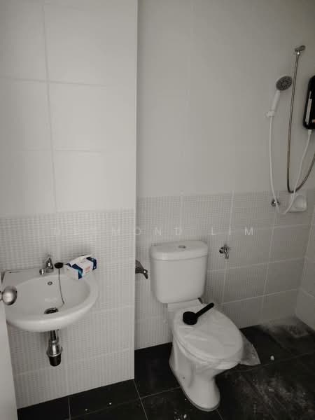 Rumah Teres untuk Dijual di Kota Masai (Pasir Gudang) - Desmond Lim - Bathroom - PropertyGuru.com.my