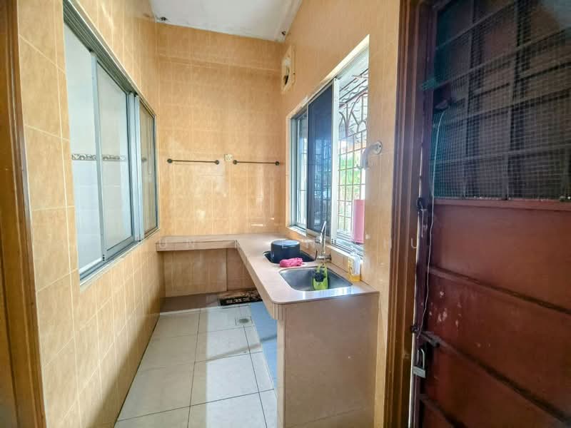 2-storey Terraced House for Sale in Pandan Perdana (Ampang) - Jun Kien Chu - Kitchen - PropertyGuru.com.my