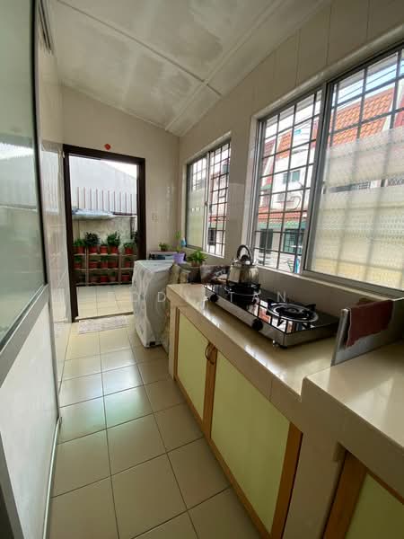2-storey Terraced House for Sale in SS18 (Subang Jaya) - Eddy TAN - Kitchen - PropertyGuru.com.my