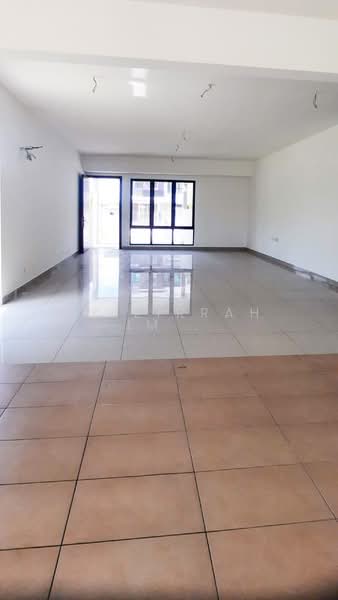 Rumah Bandar untuk Dijual di Bandar Bukit Mahkota (Bangi) - Azizirrahim . - Interior - PropertyGuru.com.my