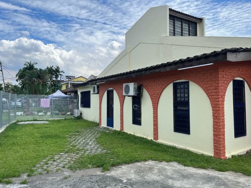 Rumah Teres 1 Tingkat untuk Dijual di Ampang Jaya (Ampang) - Kelly Chua - Exterior - PropertyGuru.com.my