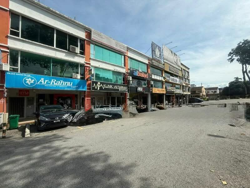 Shop for Sale in Taman Selasih (Batu Caves) - Steven Shim - Exterior - PropertyGuru.com.my