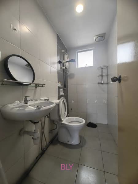 Apartment for Rent at Trifolis - Candee Tan - Bathroom - PropertyGuru.com.my