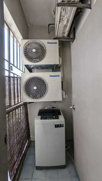 Kondominium untuk Disewa di The Peak Condominium - Abby Tan - Balcony - PropertyGuru.com.my