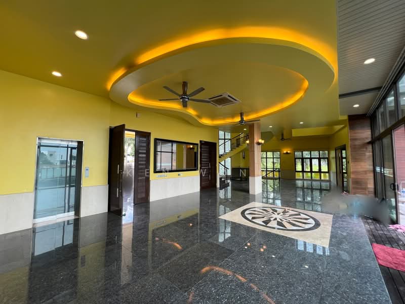 Bungalow for Sale in Mines Resort City (Seri Kembangan) - Ken Wong - Living Room - PropertyGuru.com.my