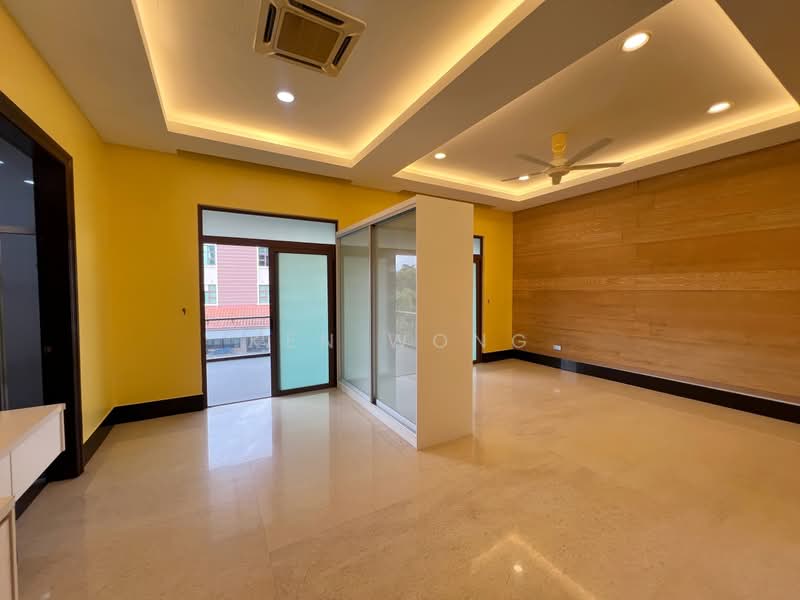 Bungalow for Sale in Mines Resort City (Seri Kembangan) - Ken Wong - Bedroom - PropertyGuru.com.my