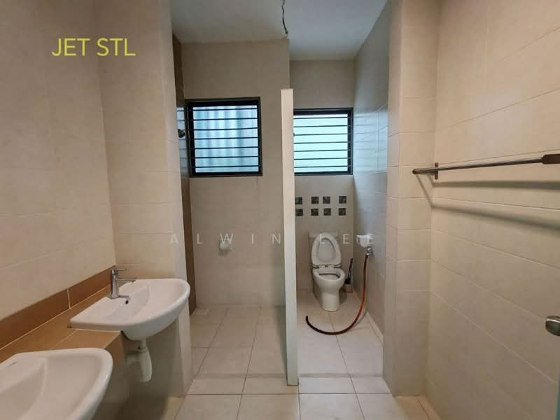 Rumah Teres 2 Tingkat untuk Dijual di Setia Alam (Selangor) - Alwin Lee - Bathroom - PropertyGuru.com.my
