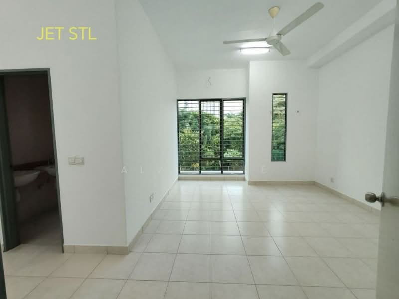Rumah Teres 2 Tingkat untuk Dijual di Setia Alam (Selangor) - Alwin Lee - Living Room - PropertyGuru.com.my