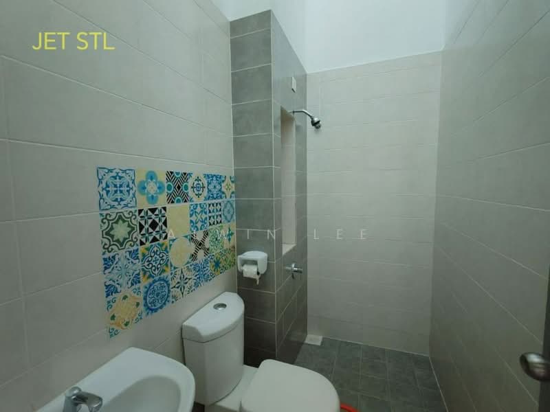 Rumah Teres 2 Tingkat untuk Dijual di Setia Alam (Selangor) - Alwin Lee - Bathroom - PropertyGuru.com.my