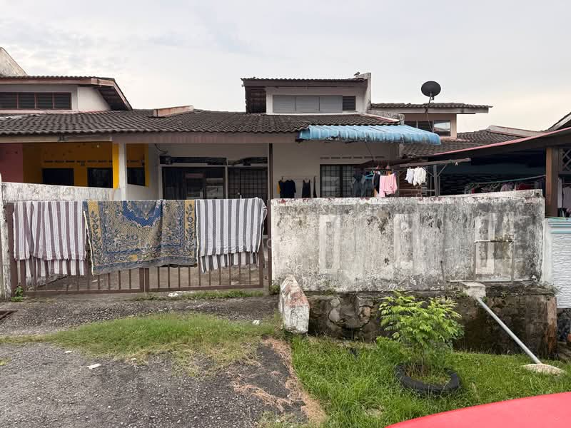 1-storey Terraced House for Sale in Kulai (Johor) - Fu Heng Chong - Exterior - PropertyGuru.com.my