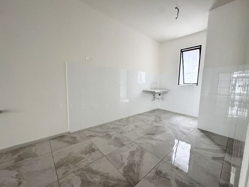 Terraced House for Sale in Taman Bukit Serdang (Seri Kembangan) - Eldon Chong - Kitchen - PropertyGuru.com.my