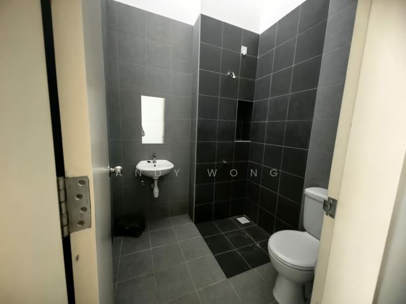 Rumah Teres 2 Tingkat untuk Disewa di Eco Forest (Semenyih) - Andy Wong - Bathroom - PropertyGuru.com.my