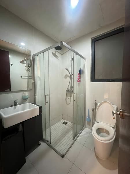Condominium for Rent at Amberside @ Country Garden Danga Bay - Alan Toh - Bathroom - PropertyGuru.com.my