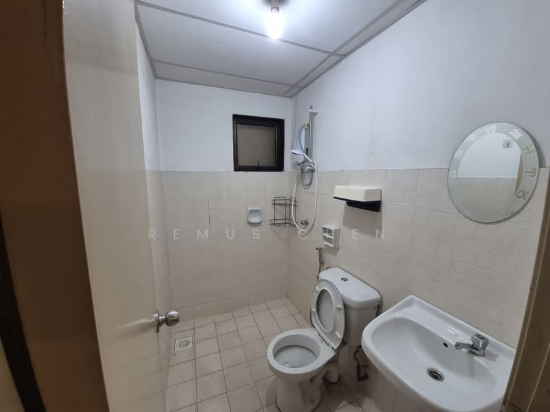 Condominium for Rent at Sri Putramas - Remus Chen - Bathroom - PropertyGuru.com.my