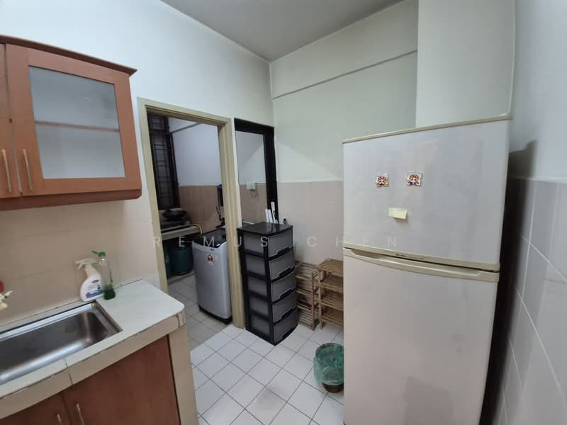 Condominium for Rent at Sri Putramas - Remus Chen - Kitchen - PropertyGuru.com.my
