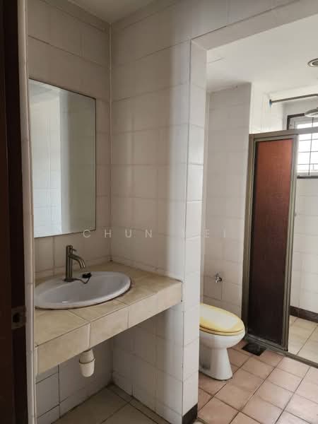 Condominium for Sale at Endah Puri - Chun Wei - Bathroom - PropertyGuru.com.my